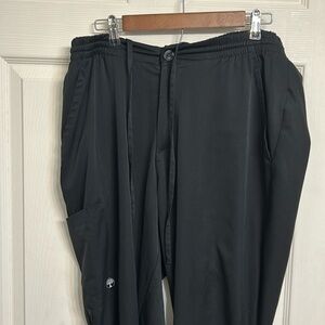 Men’s black XL scrub pants and top